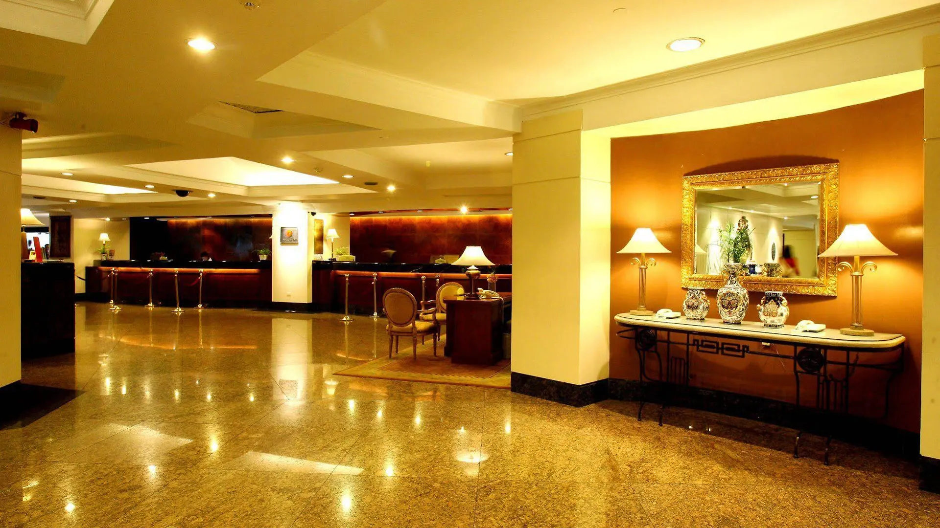 ****  Century Park Hotel Manila Philippinen